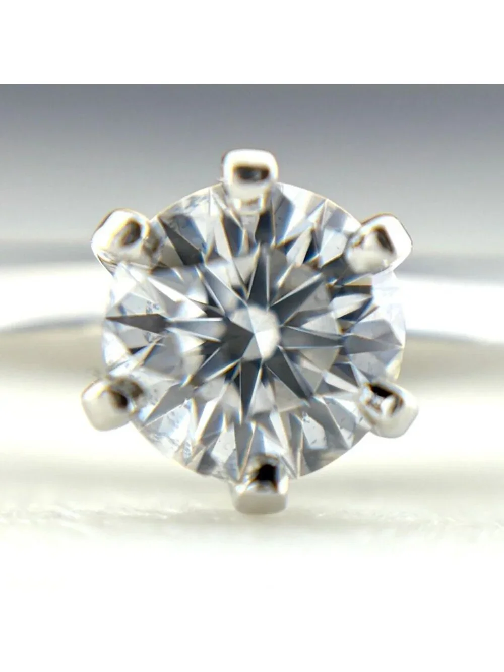 Tiffany & Co Solitaire Ring Platinum Diamond